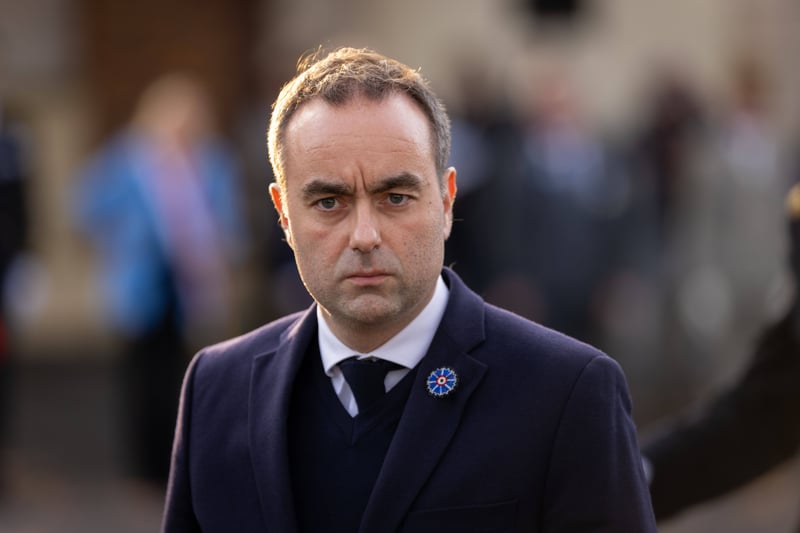 «Allocation sociale unique»: un projet de loi sera déposé en décembre, annonce Sébastien Lecornu