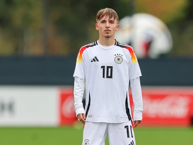 Lennart Karl in der U21: „Er soll sich erst mal dort beweisen“