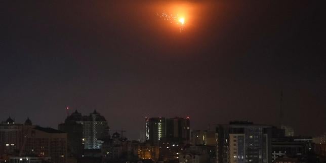 EN DIRECT, guerre en Ukraine : une attaque russe de drones contre Kiev fait au moins six blessés, annonce le maire