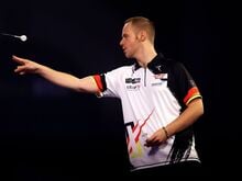 Darts: Max Hopp: Rückkehr des Rekordmanns – und ein WM-Doppeljob