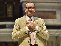 "Ich habe kein Zuhause": Kevin Spacey steht wieder ganz am Anfang