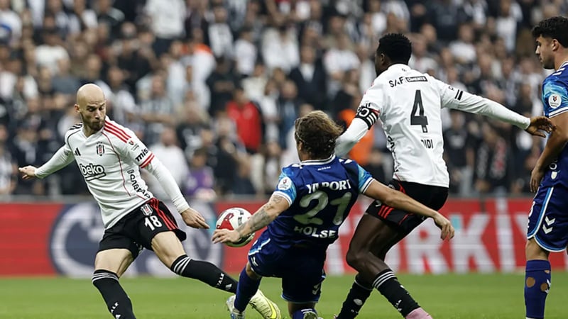 Murat Kılıç: "Hem camiamızdan hem de taraftarlarımızdan özür diliyoruz