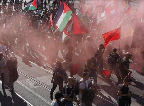 İtalya karıştı! İsrail karşıtı protesto sokakları savaş alanına çevirdi