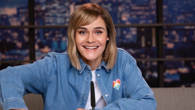 Verschärfte Regeln! Neues Gesicht! - „LOL“-Sensation – mit Hazel Brugger!