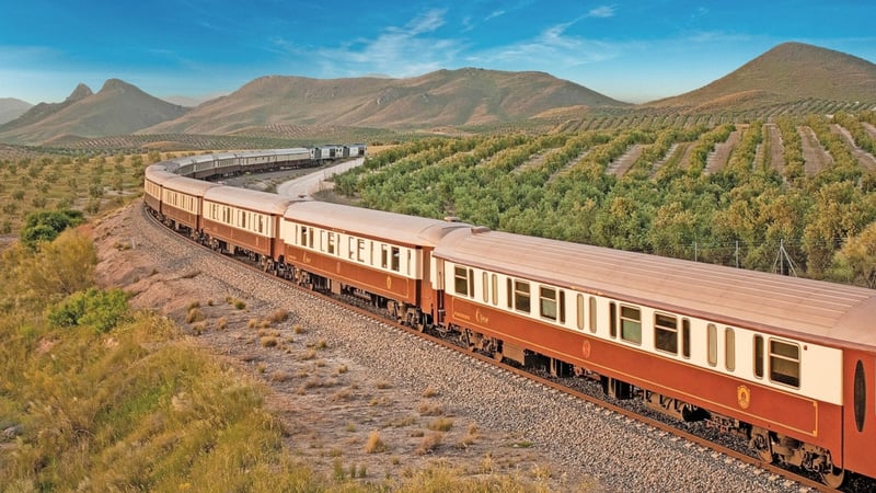 Luxus auf spanischen Schienen: Gott vergebe uns unsere Schönheit