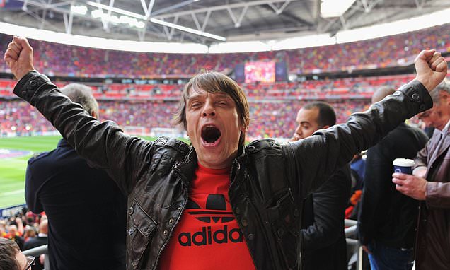 Man United pay moving tribute to Stone Roses bassist - and 'lifelong Red' - Gary 'Mani' Mounfield after local icon dies aged 63