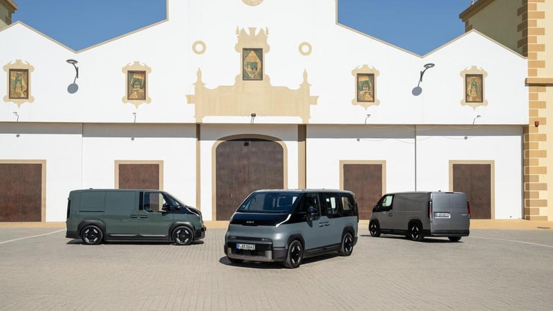Kia PV5, la premiada furgoneta eléctrica de estilo futurista con una versión monovolumen y otra Cargo a buen precio
