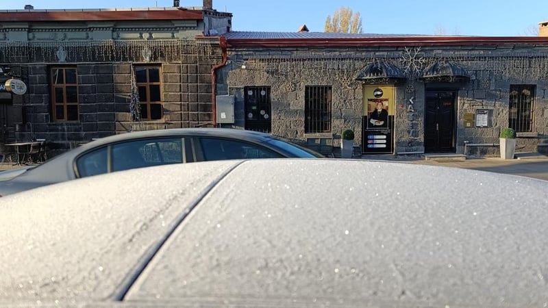 Kars'ta termometreler eksi 13'ü gördü