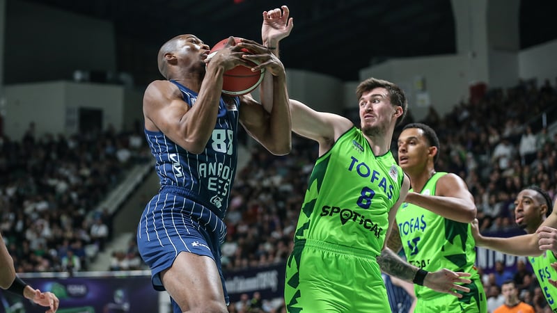 TOFAŞ evinde Anadolu Efes'i devirdi