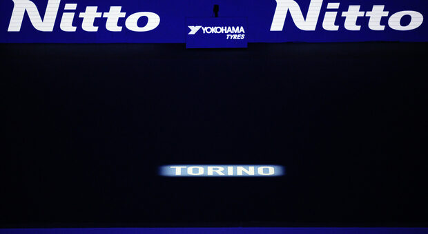 Musetti-Alcaraz blackout al monitor del punteggio e problemi al tabellone: cosa è successo