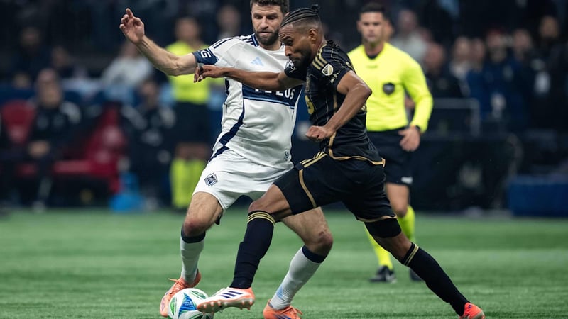 Entscheidung im Elfmeterschießen - Müller nach Drama-Sieg im Halbfinale!