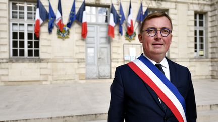 Messe en hommage à Pétain à Verdun : "Il est l'antithèse de l'humanité", dénonce le maire