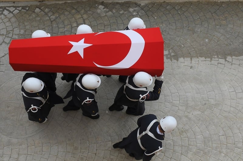 Manisa'dan acı haber: Bir polis şehit oldu