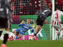 Fußball-Bundesliga: Frankfurt dreht Spiel und siegt erstmals seit 2017 in Köln