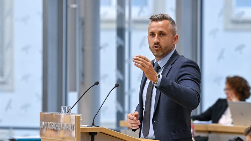 Verweigert klare Worte zum Holocaust - Empörung über AfD-Spitzenkandidat Siegmund