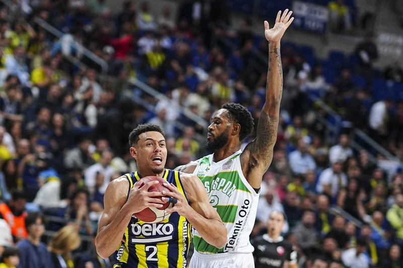 Fenerbahçe Beko ikinci yarı geri döndü