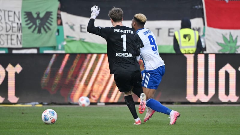 Punktgewinn in Unterzahl - Preußen verpatzt Schalke die Spitze