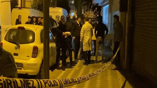 Zeytinburnu’nda iş yerindeki tartışma silahlı çatışmaya dönüştü: 2 ölü, 1 yaralı