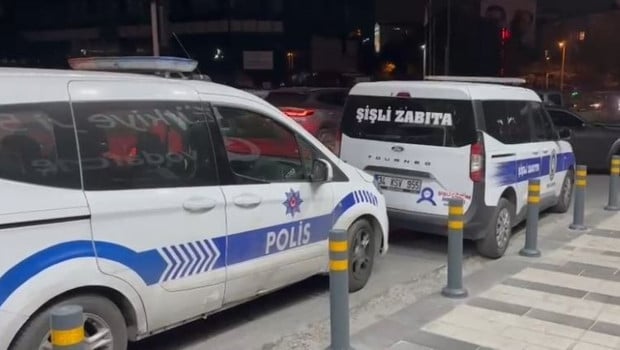 İstanbul’da aynı restoranda yemek yiyen 25 kişi hastaneye başvurdu