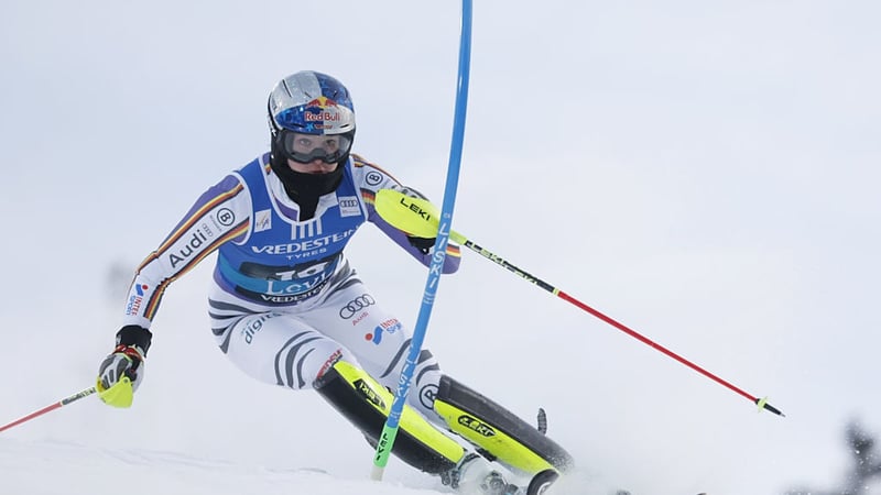 Deutsche Olympia-Hoffnung Aicher ist cool auf der Piste, aber nervös am Mikro