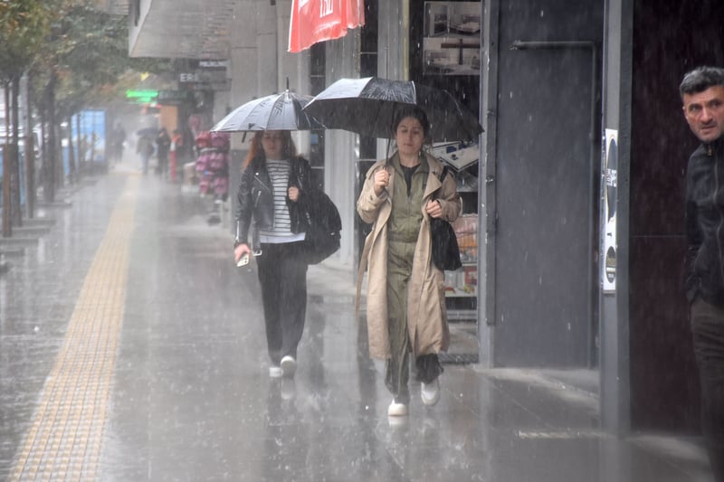 Orta Karadeniz ve İç Anadolu’da kuvvetli yağış uyarısı