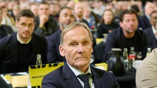Heftiger BVB-Denkzettel! Nur knappe Mehrheit für Watzke  – vereinzelte Buh-Rufe