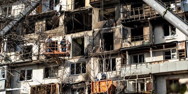 EN DIRECT, guerre en Ukraine : treize sites touchés dans la nuit par une quarantaine de drones et un missile balistique russe