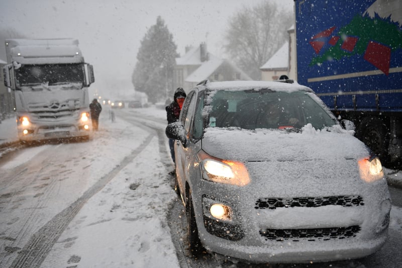 Neige ce week-end : la vitesse réduite de 20 km/h sur les routes dans toute l’Île-de-France