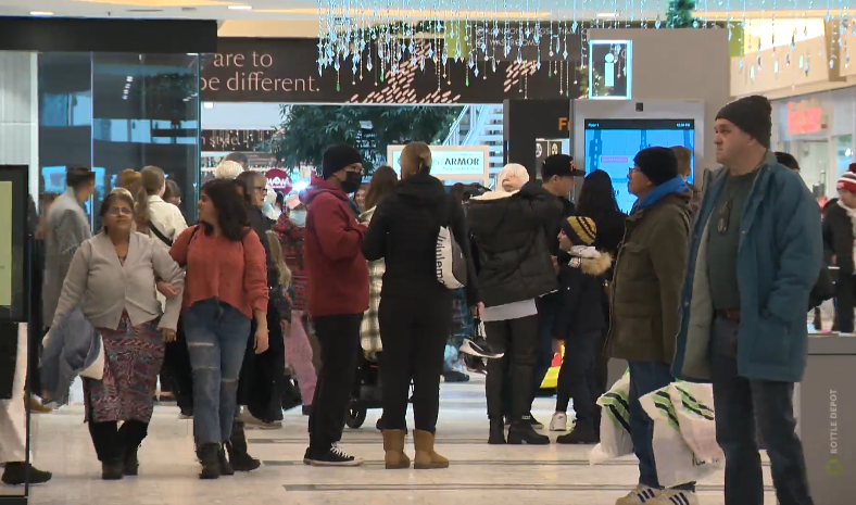 Canadians say they’ll spend less, shop earlier for the holidays: BMO