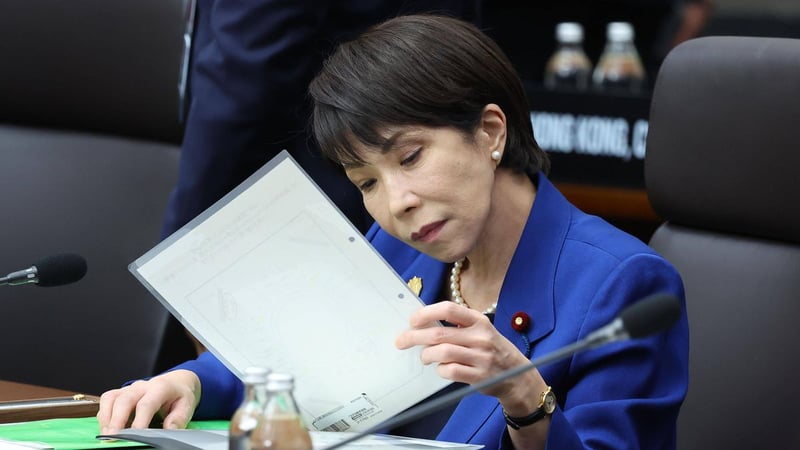 En convoquant une réunion à 3h du matin, la Première ministre du Japon fait polémique et ravive le débat sur le surmenage
