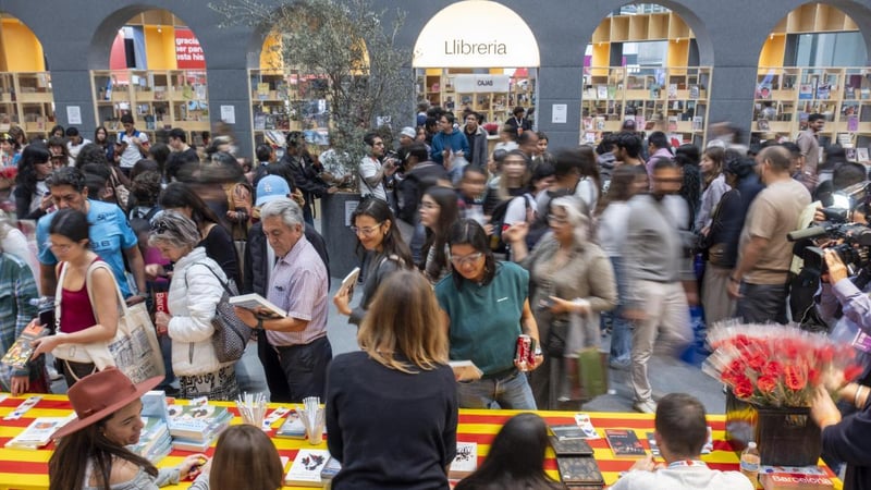 Junts exige a Collboni que retire la beca literaria para autores latinoamericanos
