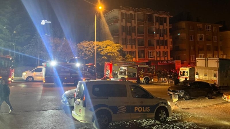 Başkent'te korkutan patlama: 4 katlı bina tahliye edildi
