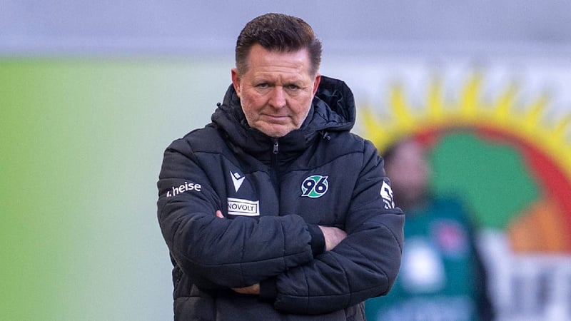 Zu viele Profis - Titz muss drei Hannover-Stars aus Kader feuern