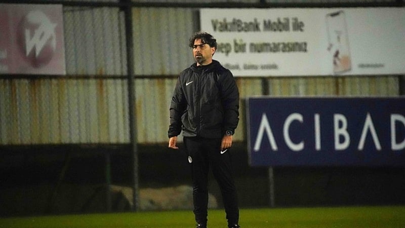 Çaykur Rizespor'da İlhan Palut dönemi sona erdi