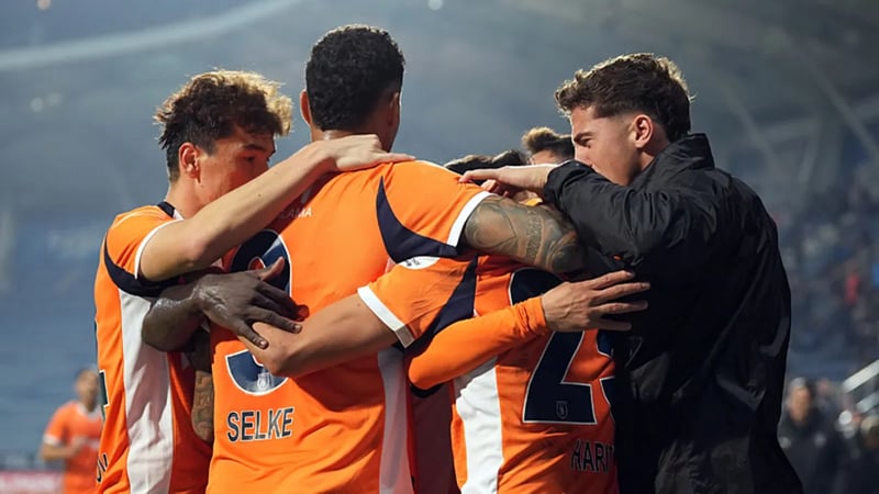 Başakşehir, Kasımpaşa'da 3 golle kazandı! Selke, Fenerbahçe maçında yok..