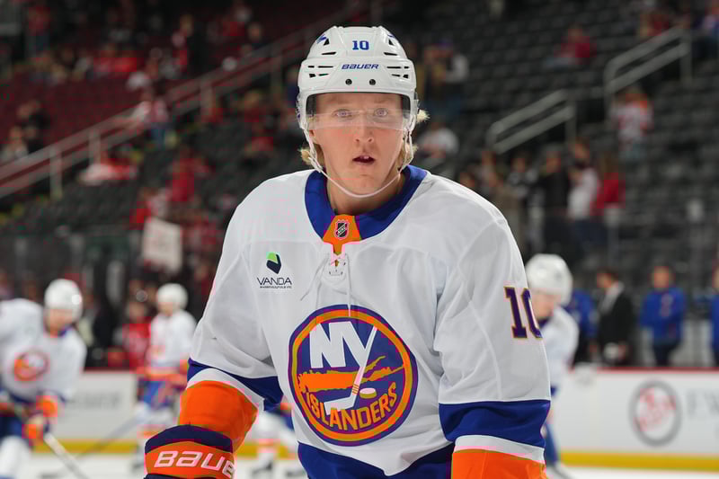 Islanders vs. Golden Knights prediction: Odds, picks, and best bet