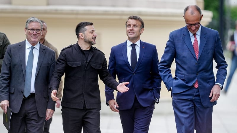 Merz telefoniert mit Selenskyj, Starmer und Macron wegen Friedensplan