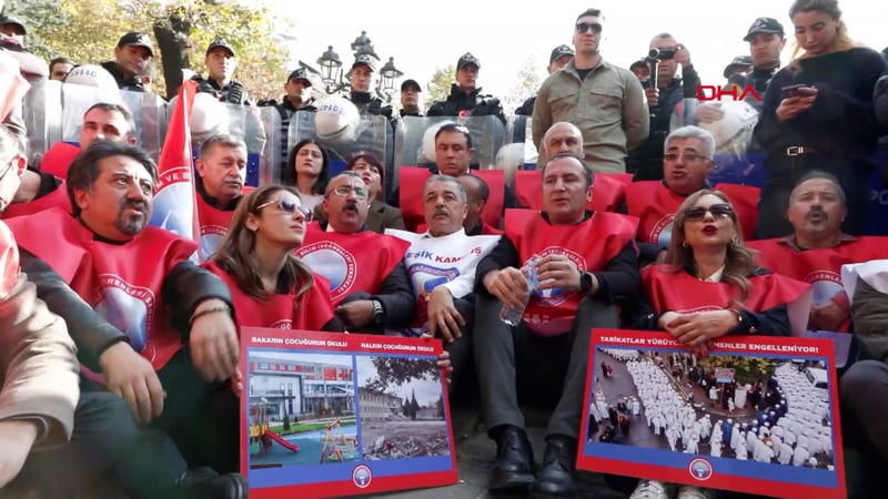 Eğitim-İş'ten MEB önünde bütçe eylemi