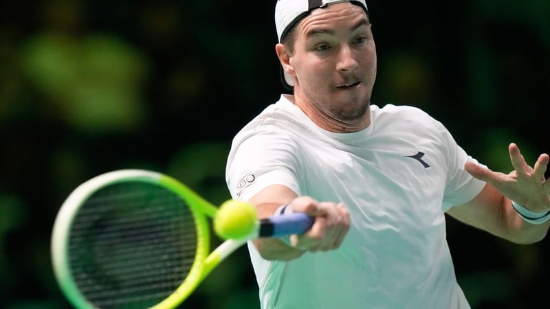 Endrunde in Bologna: Davis-Cup-Halbfinale: Struff verliert, Zverev unter Druck