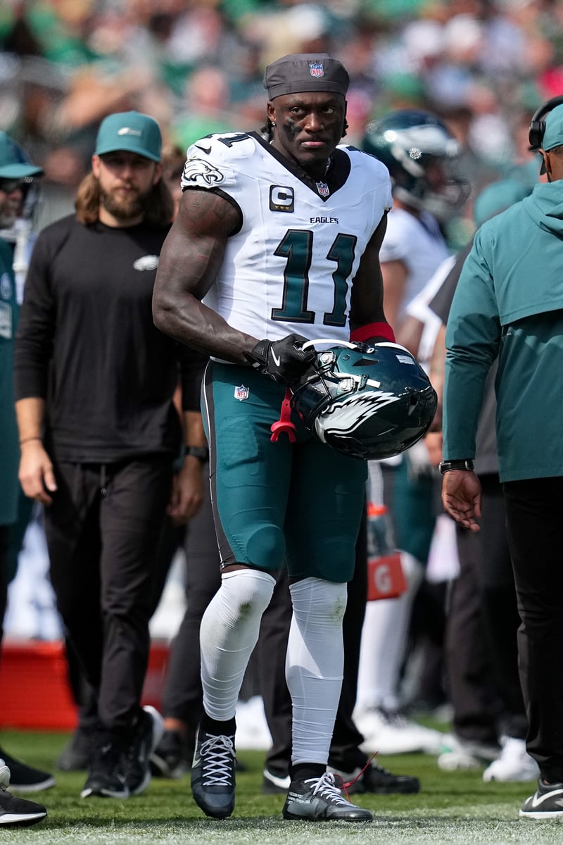 AJ Brown doubles down on Eagles frustration after viral ‘s–tshow’ comments