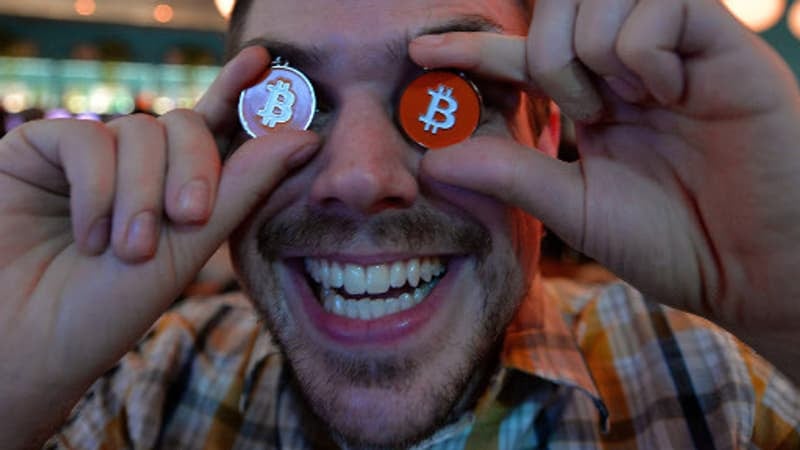 Owen Gunden était la deuxième plus grosse fortune en bitcoins derrière Satoshi Nakamoto: il a fini par vendre ses 11.000 jetons pour 1,3 milliard de dollars le mois dernier