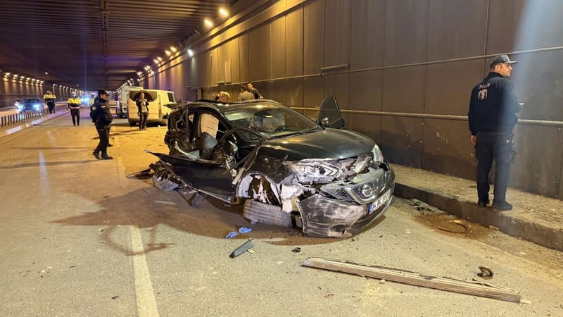 Adana'da feci kaza! Cip hafif ticari araçla çarpıştı: 2 kişi hayatını kaybetti