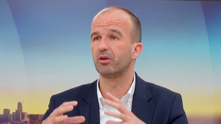 Narcotrafic : "Plutôt que de chasser le consommateur, il faut concentrer les moyens dans le démantèlement des réseaux", selon Manuel Bompard, élu LFI des Bouches-du-Rhône