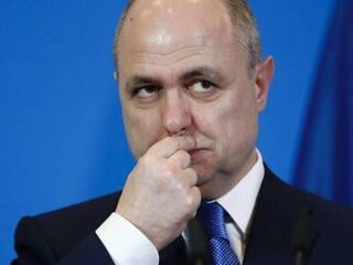 Détournement de fonds publics : prison avec sursis probatoire et amende requises contre l’ex-ministre Bruno Le Roux