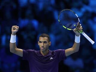 Masters ATP. Felix Auger-Aliassime domine Alexander Zverev et se qualifie pour le dernier carré