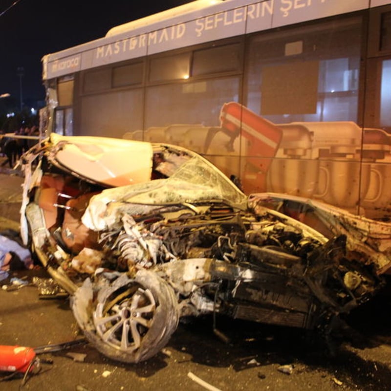 Malatya'da zincirleme kaza: 2 ölü, 3 yaralı