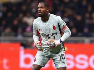 Mercato. En fin de contrat avec l’AC Milan, le gardien des Bleus Mike Maignan a « un pacte » avec son club