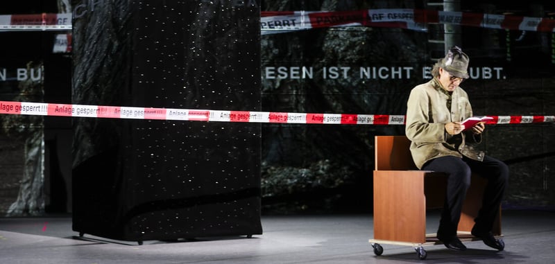 Theater: Auferstanden aus Ruinen