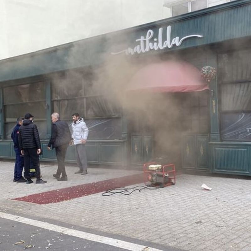 Otelde panik! 152 kişi tahliye edildi