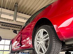 Tesla mies im Tüv-Report 2026: Neuer Rekord: 21,5 Prozent der Autos fallen durch